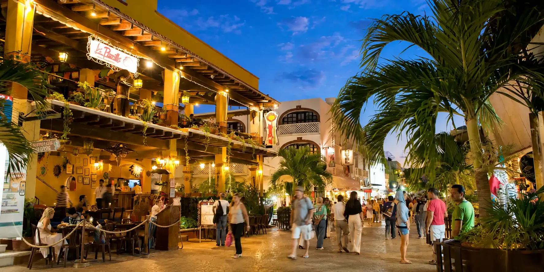 Playa del Carmen de noche