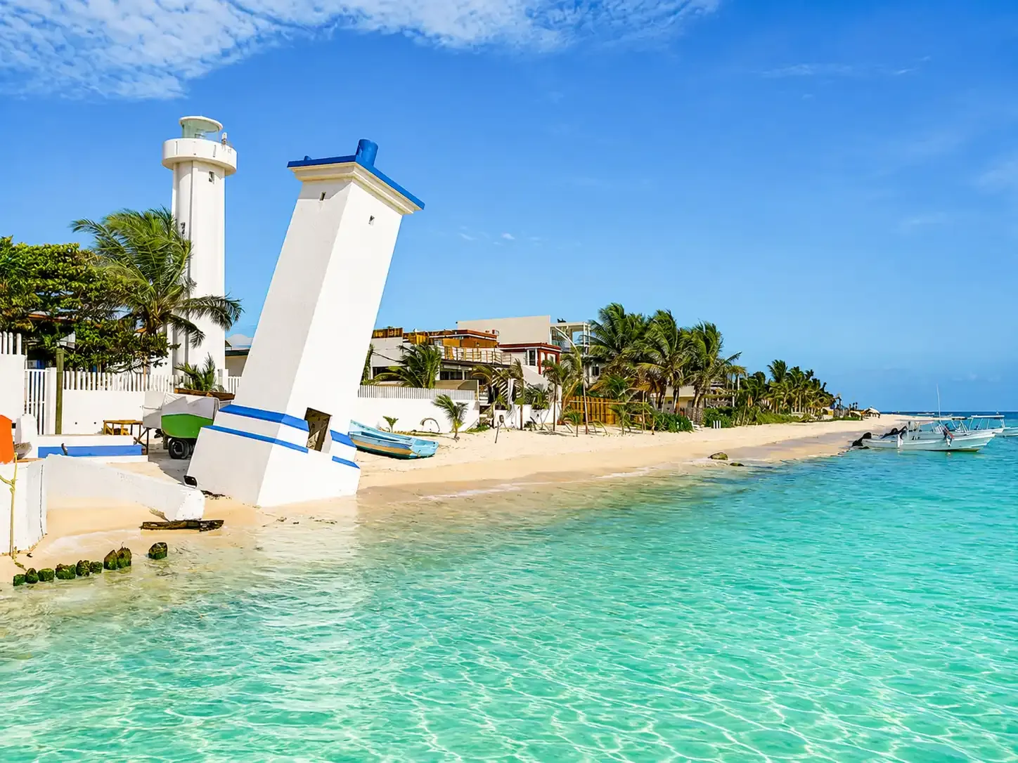 Playa de Puerto Morelos con agua turquesa